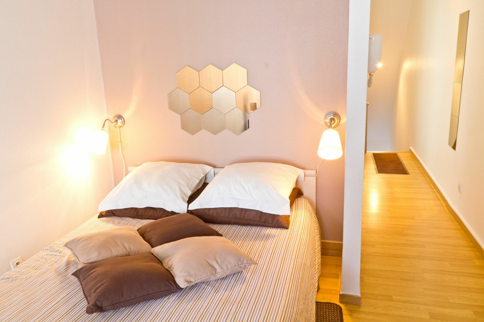 Noella'S Suite Lille Bagian luar foto